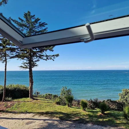 Holiday home Breton With Sea View, Plougasnou