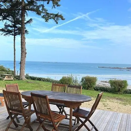 Breton With Sea View, Holiday home Plougasnou